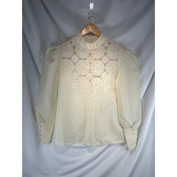 Cherry Donna Tops - Vintage Cherry Donna Women's White Blouse Top Woven Lace Approx Size S (C-3)